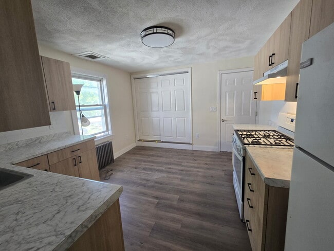 19 Vernon St Unit 19-2 Vernon Street