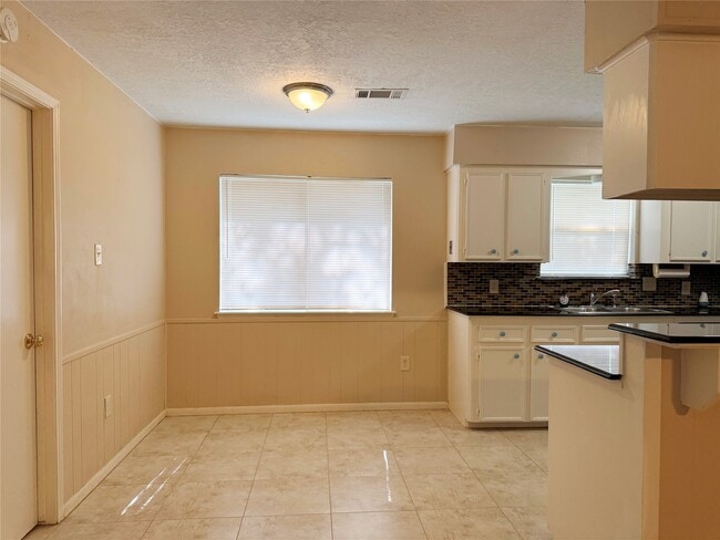 Photo - 13430 Exton Ln