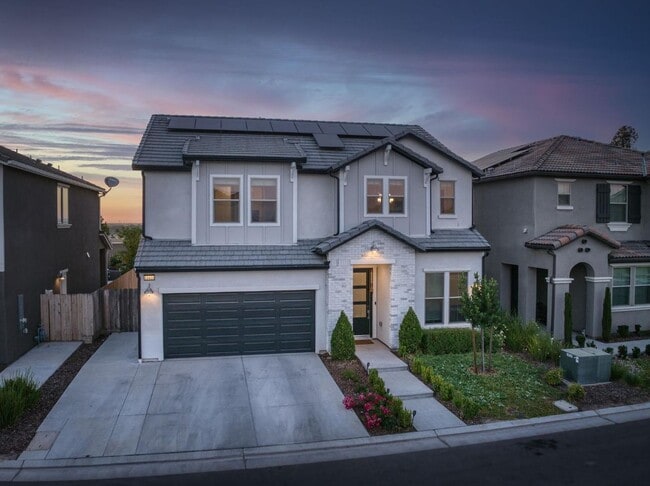 Building Photo - Copper River Canvas on the Bluffs! 4B/3BA ... Rental
