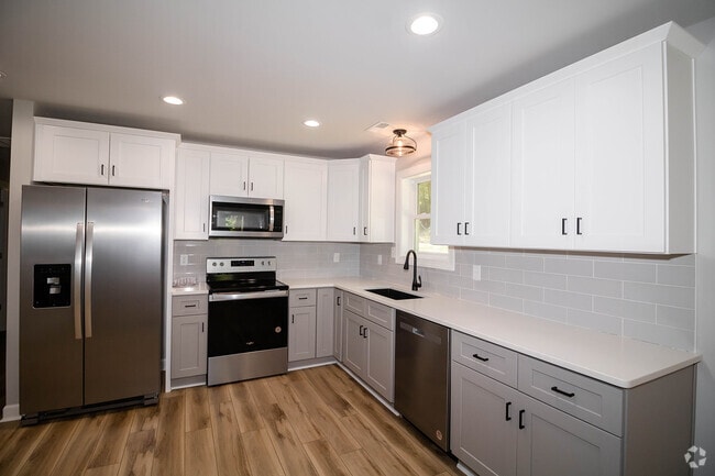 Building Photo - 143 Reichard Dr Rental
