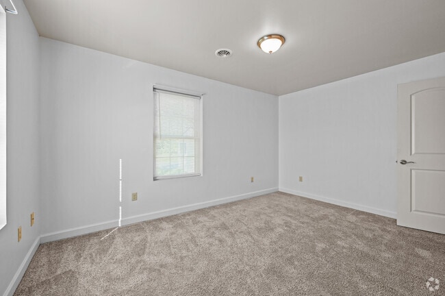 2 BR, 1.5 BA