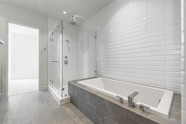 Photo - 4521 San Felipe St Unidad 1203