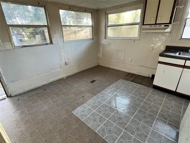 Photo - 1223 E Parker St