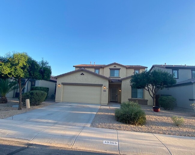 Building Photo - Beautiful 4-Bed, 3-Bath Home with Granite Kitchen, Stainless Steel Appliances, Vaulted Ceilings, ...