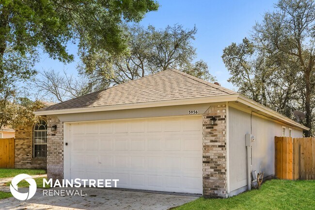 Photo - 5956 Wentworth Cir S