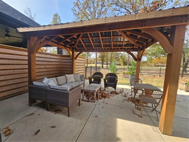 Photo - 97 Perth Dr Unidad A