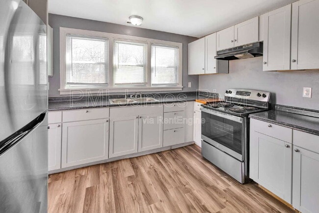 Building Photo - 4915 Chamberlayne Ave Unit 4