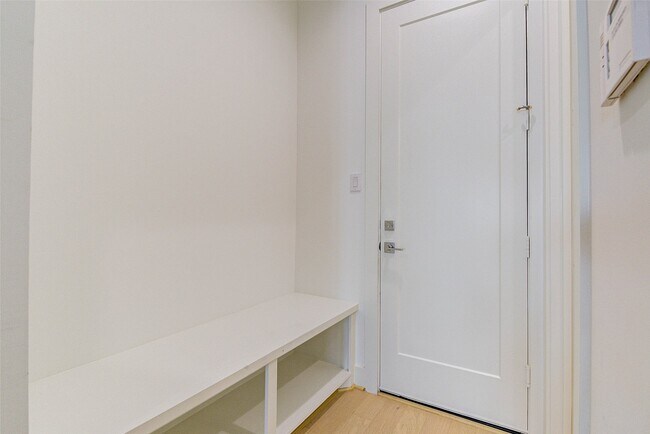 Photo - 2307 Jackson St