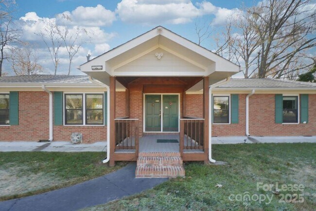 Photo - 6124 Williams Rd