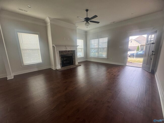 Photo - 117 Innocent Trl