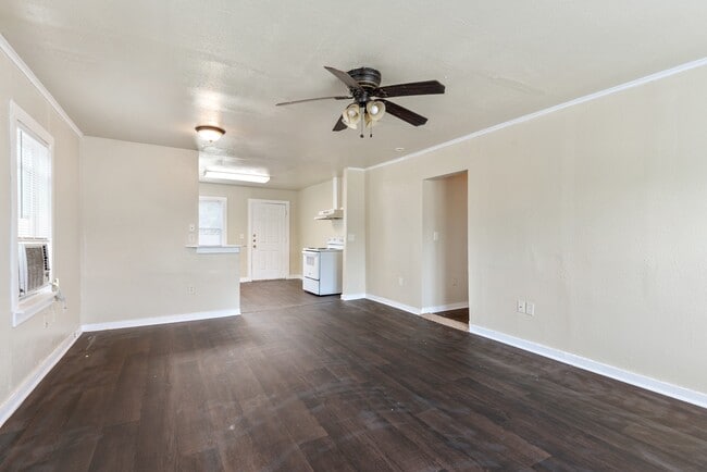 Photo - 4324 Avenue H