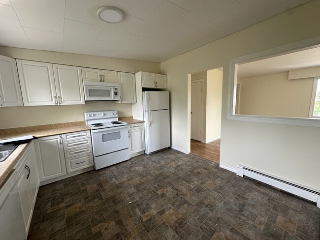 Photo - 1255-3001255 Douglas St