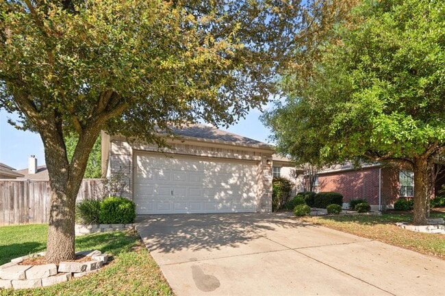 Photo - 4423 Meadowside Ln