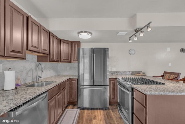 Photo - 5107 Crossfield Ct Unit 304