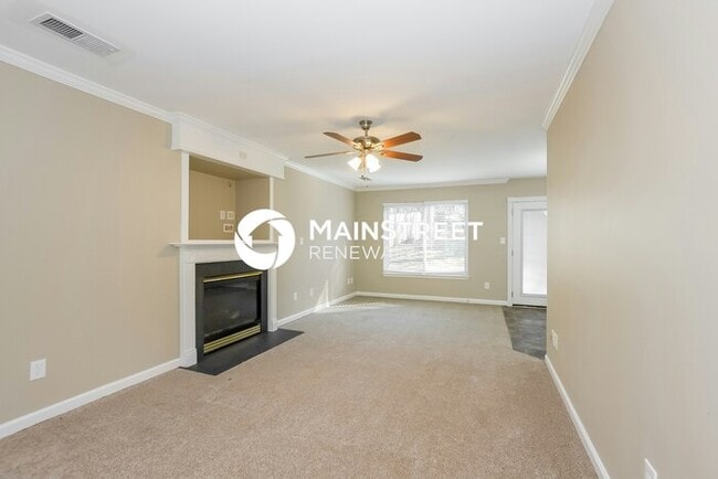 Photo - 3 Bedroom Pet-Friendly Home in Huntersville, NC with Main Street Renewal