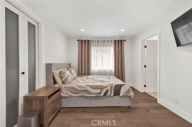 Photo - 8746 Ruffner Ave