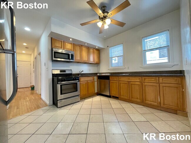 Photo - 77 Bellevue St Apartments Unit 2