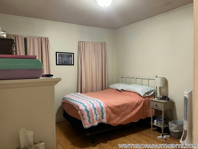 Photo - 90 Winthrop Shore Dr Unidad 14