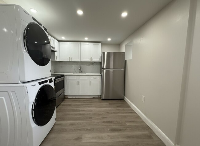 Photo - 6900 Cedar Park Ave