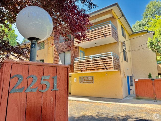 Building Photo - 2251 NE Blakeley St Rental