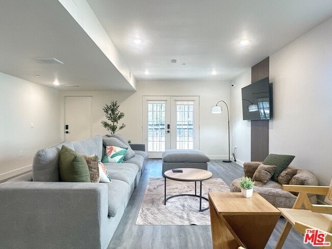 Photo - 1312 Mariposa Ave