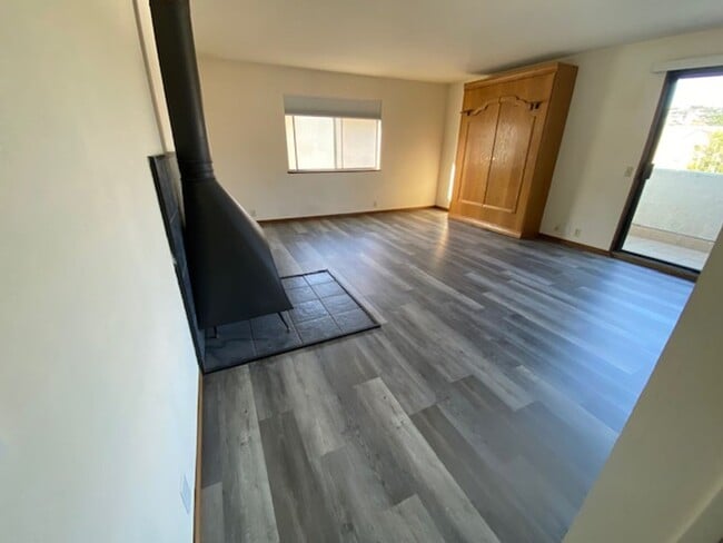 Building Photo - 728OCE Unit 3 Rental