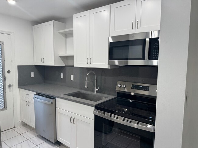 Photo - 1431 S 14th Ave Unidad 104