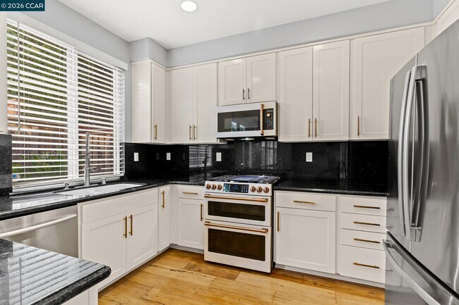 Photo - 3927 Hidden Grove Ln