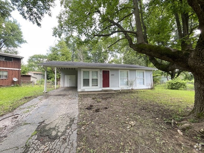 Building Photo - 2810 Grants Pkwy Rental