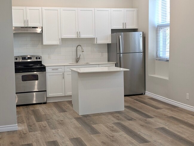 Photo - Beautifully Updated Studio Apartment in Downtown Sarnia! Unit 204