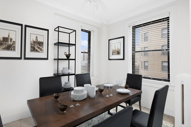 2BR, 1BA Dining Room