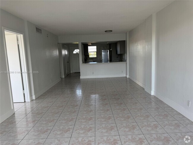 Building Photo - 1333 E Hallandale Beach Blvd Unit 444 Rental