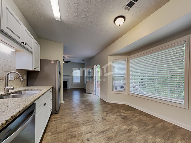 Photo - 5810 Stephens Mill Dr