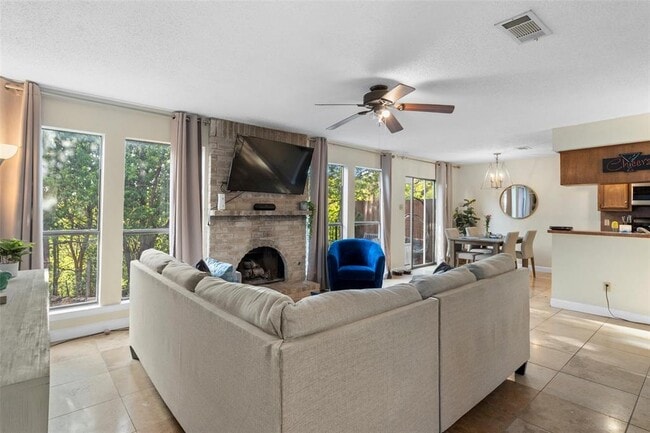 Photo - 6492 Hart Ln