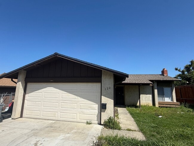 Building Photo - 2 bedroom / 1 bath