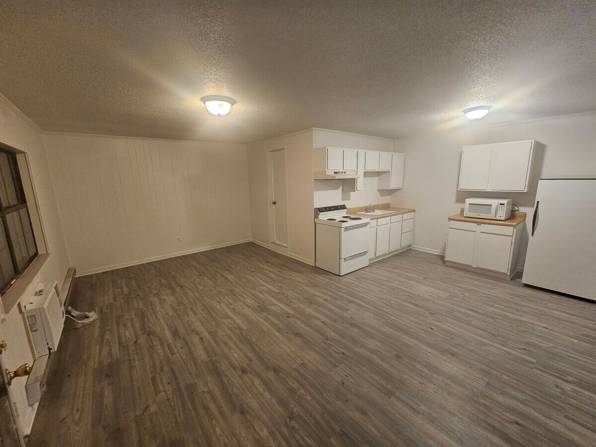 Photo - 2703 West 24th Street Unit 2703 W 24th, Apt E