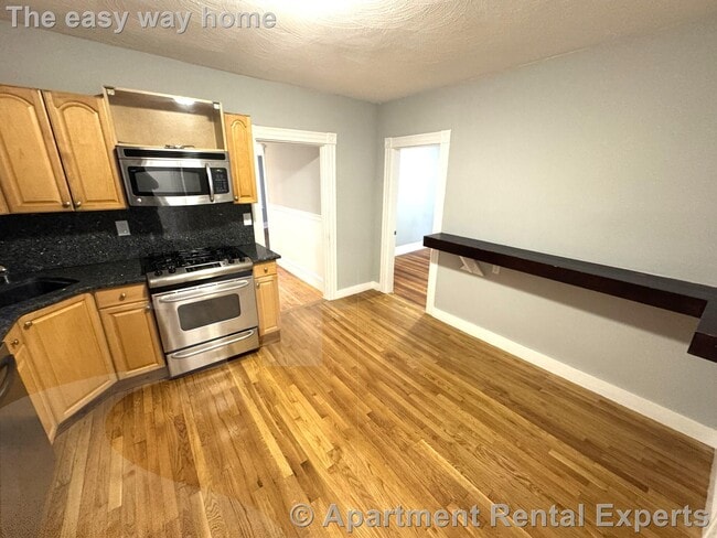 Photo - 35 Cameron Ave Unit #2