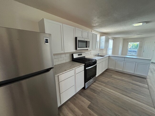 Photo - Updated 2 Bedroom Cottage