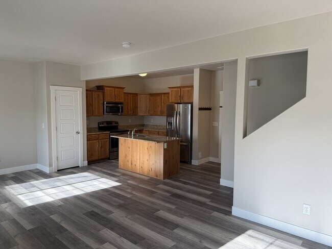 Photo - 1567 N 400 W
