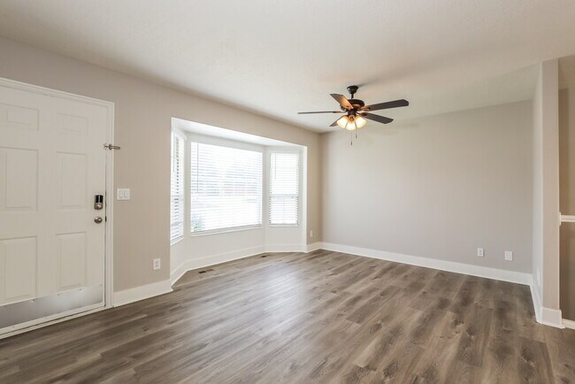 Photo - 1737 N 1220 W