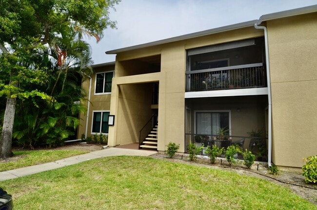 Building Photo - One bedroom one bathroom condo in Palmer Ranch
