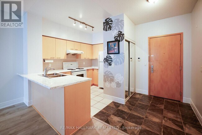 Photo - 62 Suncrest Blvd Unit 112