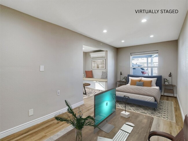 Photo - 985 1/2 Dexter St Unidad 985 Dexter