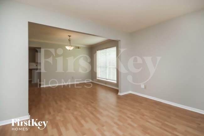 Photo - 1039 Wentworth Dr