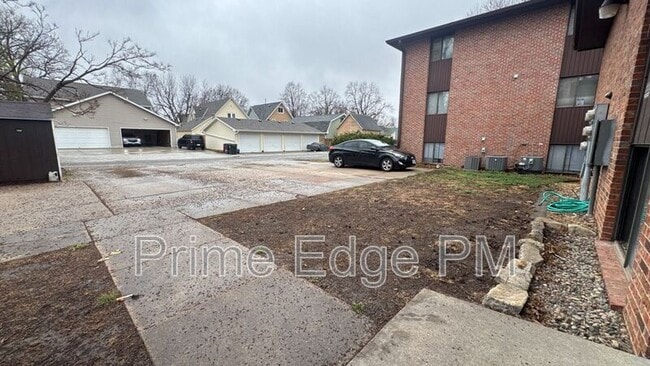 Photo - 4521 Madison Ave