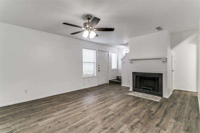 Photo - 620 Ridgeline Dr