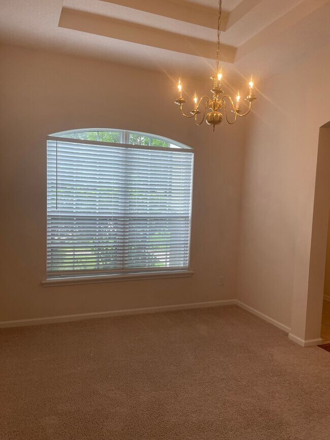 Photo - Spacious 4/2 in Desirable Jullington Creek!