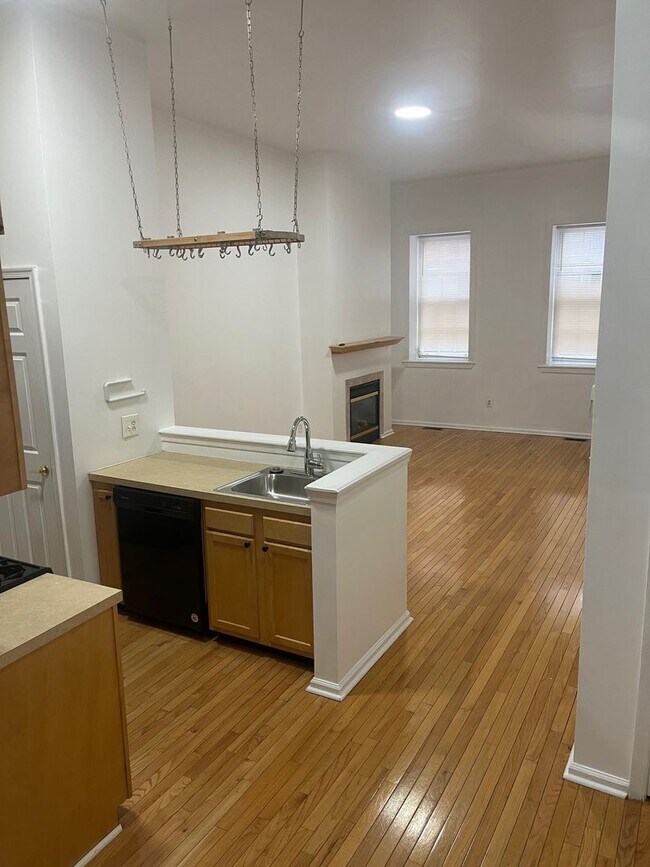 Photo - 236 Quarry St Unidad 1st Floor