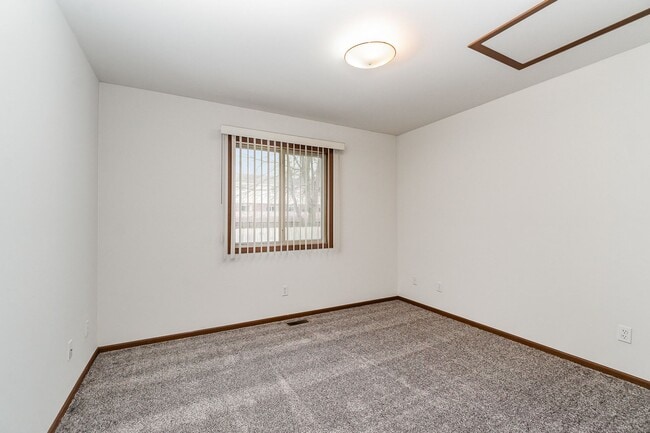 Photo - Morning Dawn Dr - Ranch Duplex