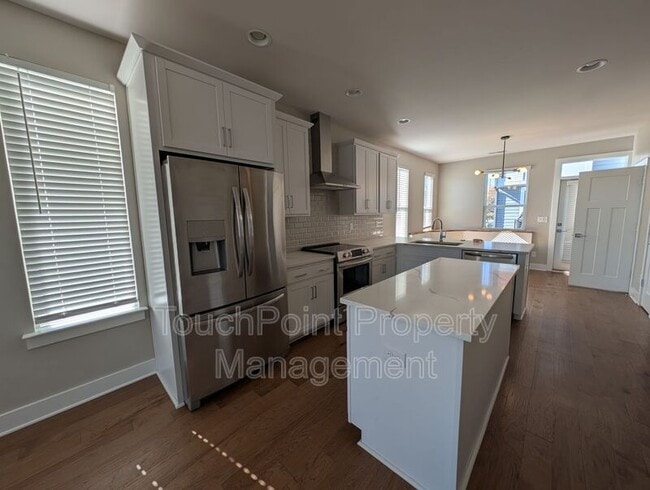 Photo - 2322 Elizabeth Ml Pl